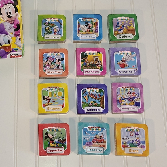 Disney Junior Mickey Mouse Clubhouse My First Library Board Book Block Set - Picture 5 of 16